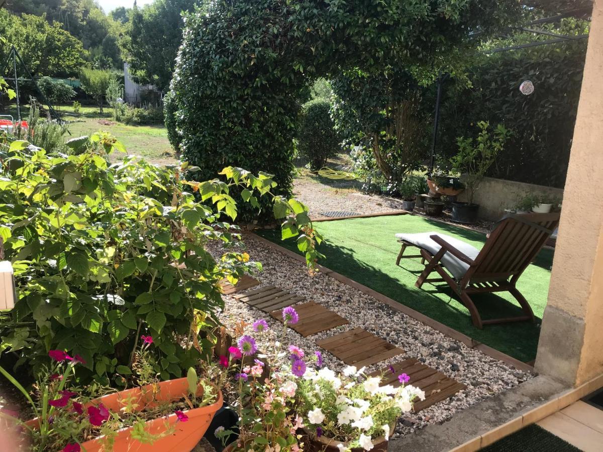 Chambre Et Salle De Bain Prive S'Ouvrant Sur Terrasse, Jardin Et Cuisine D'Ete Quillan Luaran gambar