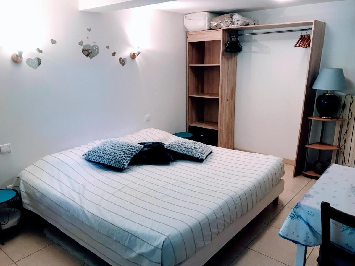 Chambre Et Salle De Bain Prive S'Ouvrant Sur Terrasse, Jardin Et Cuisine D'Ete Quillan Luaran gambar