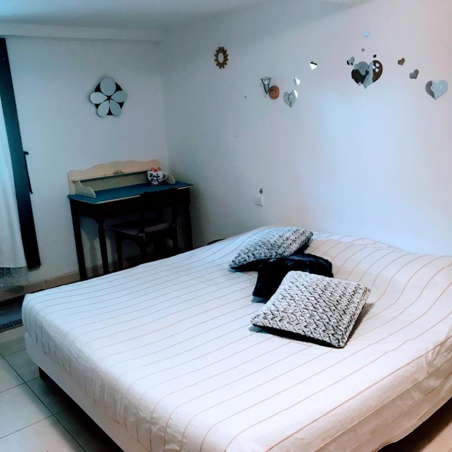 Chambre Et Salle De Bain Prive S'Ouvrant Sur Terrasse, Jardin Et Cuisine D'Ete Quillan Luaran gambar